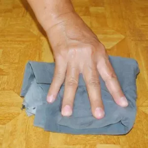 Ako umyť základný náter z linolea? Osvedčené metódy a účinné prostriedky