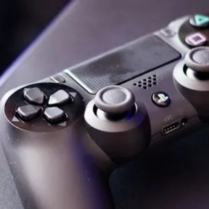 Ako pripojiť dualshock 4 k počítaču: tipy a pokyny