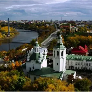 Kostol svätého kríža g. Tyumen: stručná história, popis, adresa