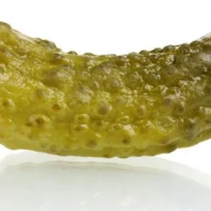 Je možné nakladať uhorku počas dojčenia: vlastnosti výživy matky