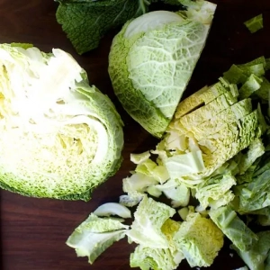 Tekutý kapustový koláč na kefíre: krok za krokom recept s fotografiami