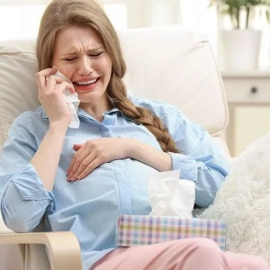 Prečo nemôžete odmietnuť tehotné ženy: znaky a povery, užitočné informácie