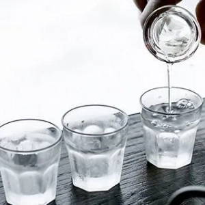 Vodka ruská mena: recenzie, ochutnávky